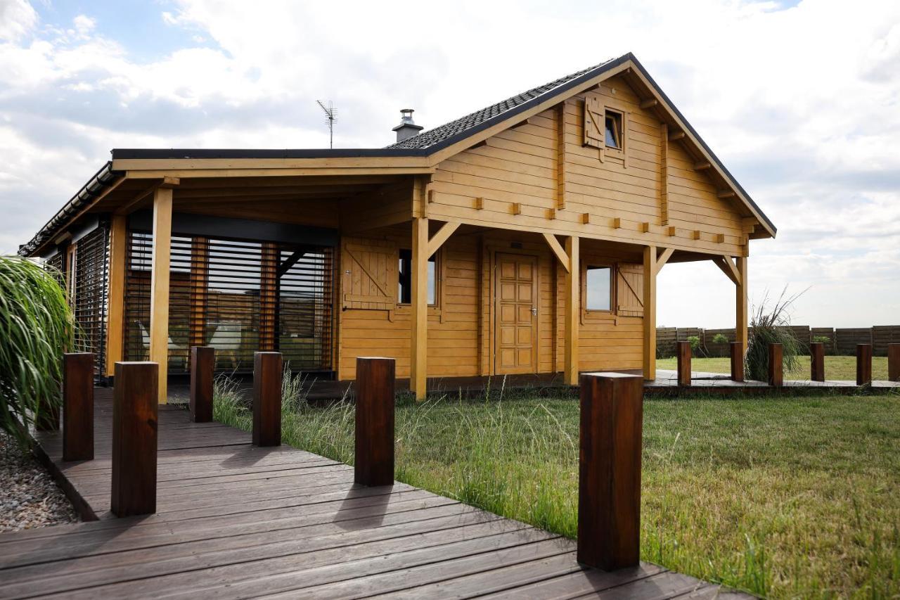 Domek Caloroczny Powidz Tel 512-589-997 Экстерьер фото